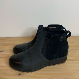 Sorel Evie Pull-On Suede Bootie